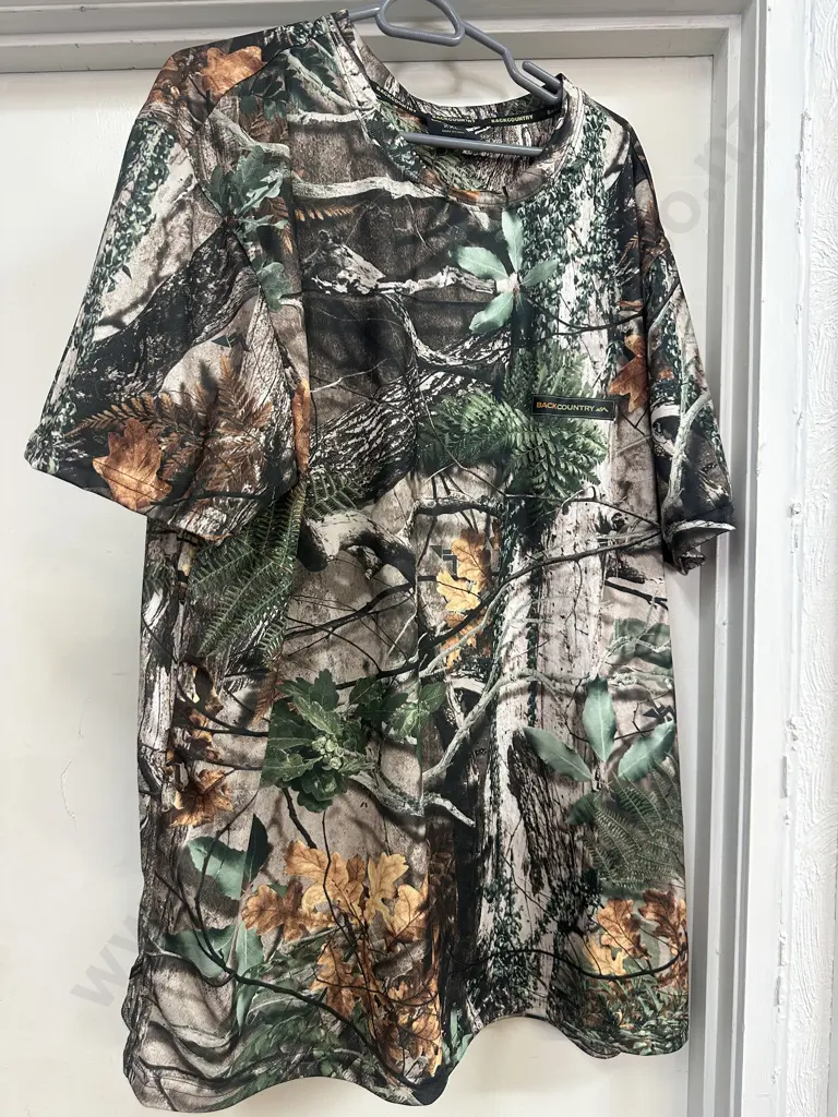 Back Country Camouflage Tee Shirt Size 2 XL Image 1++