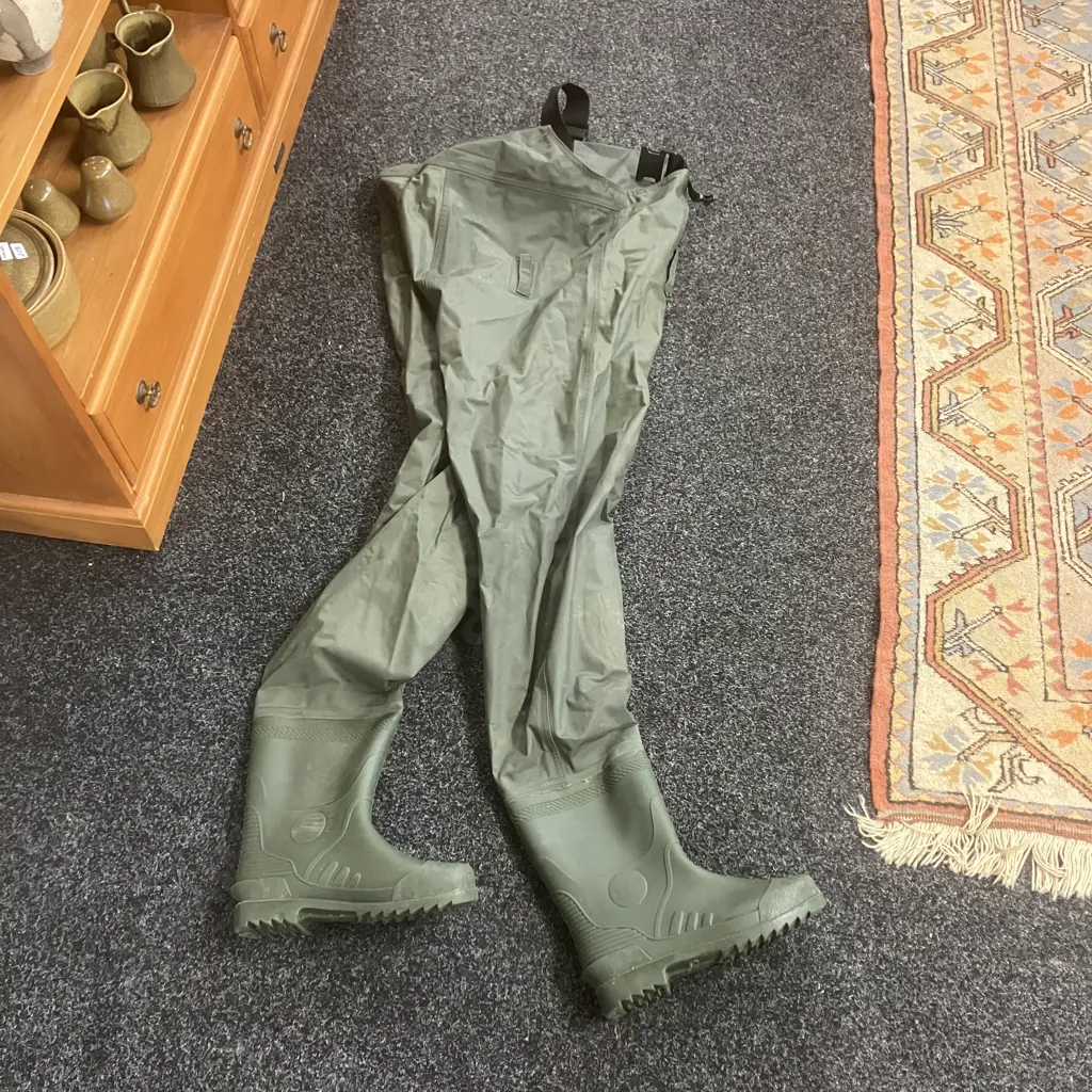 Kilwell Waders In Bag (Boots Marked 11) Image 1++