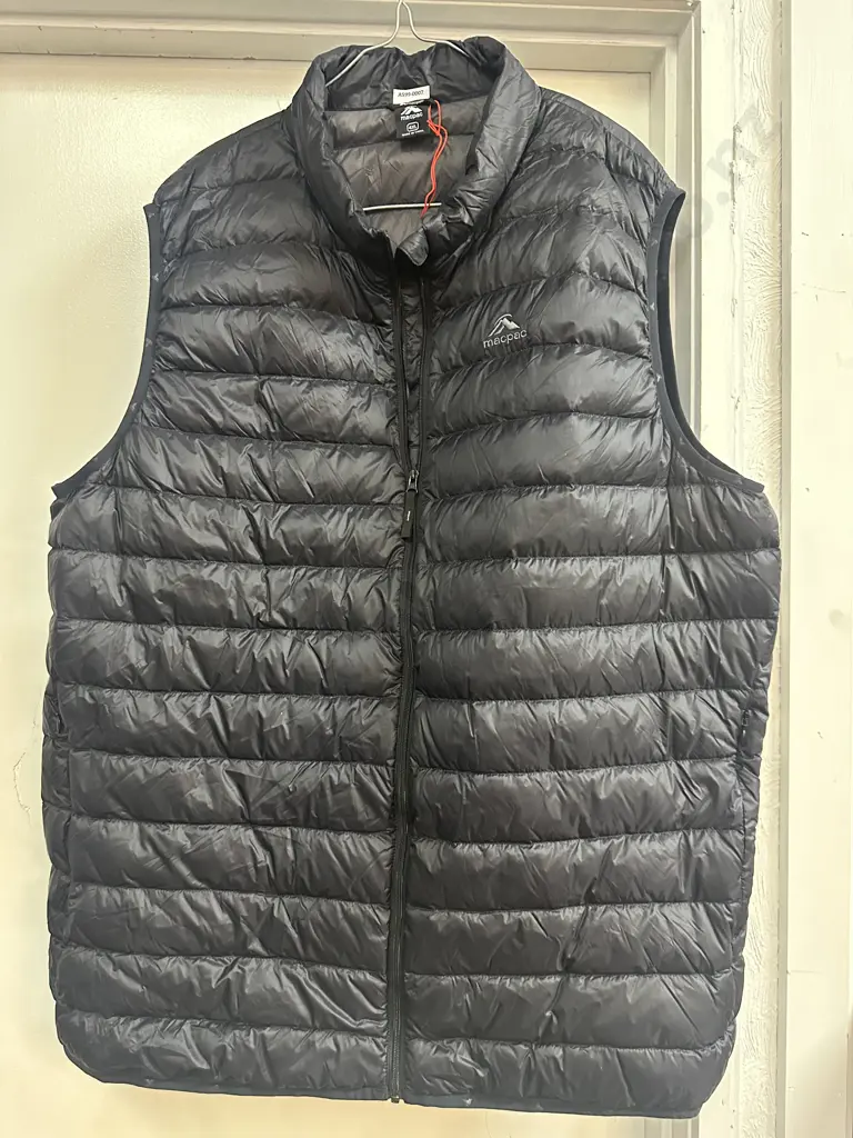 Black Size 4XL Macpac Vest Image 1++