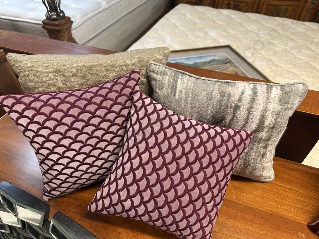 Designer Cushions Burgundy/Pink  & Natural Tones Image 1++