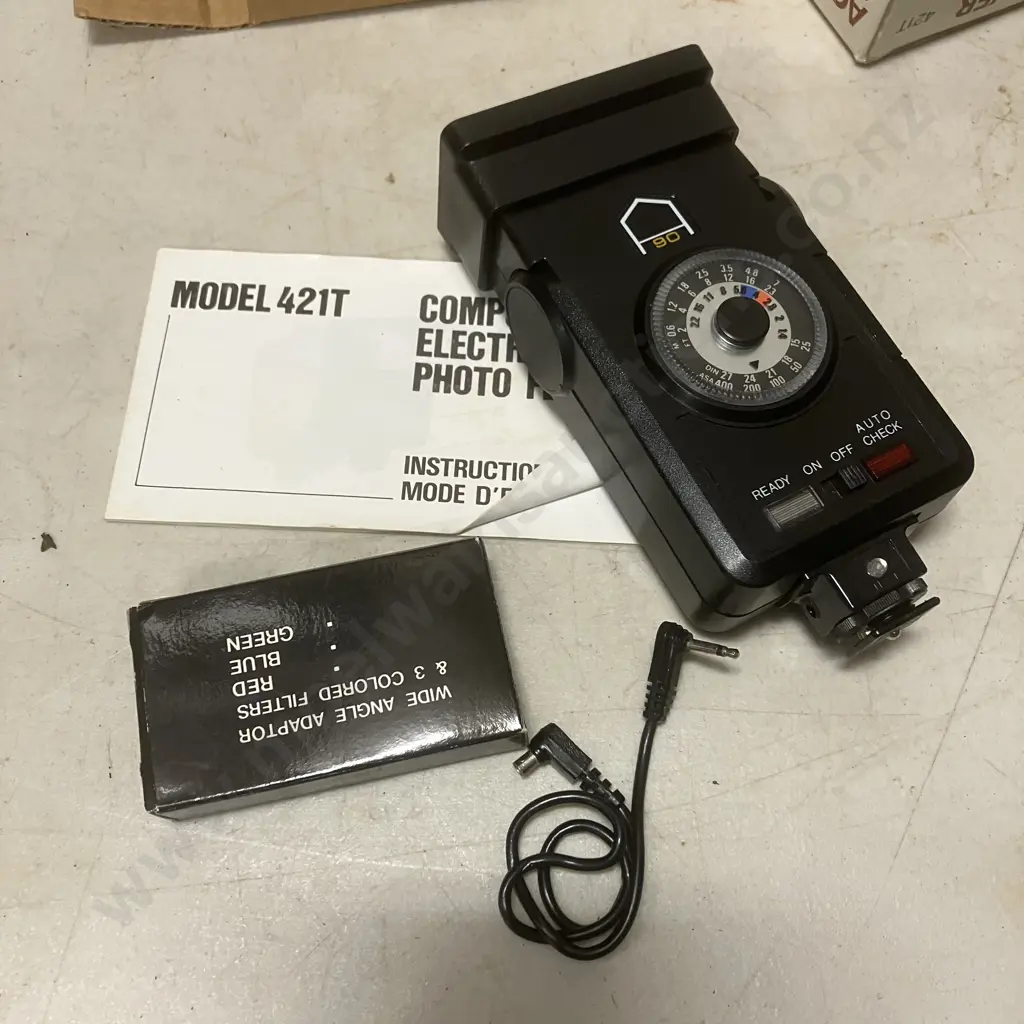 Velbon CX 440 Tripod (Unused) With Carry Bag & Achiever 421T Flash Image 1++