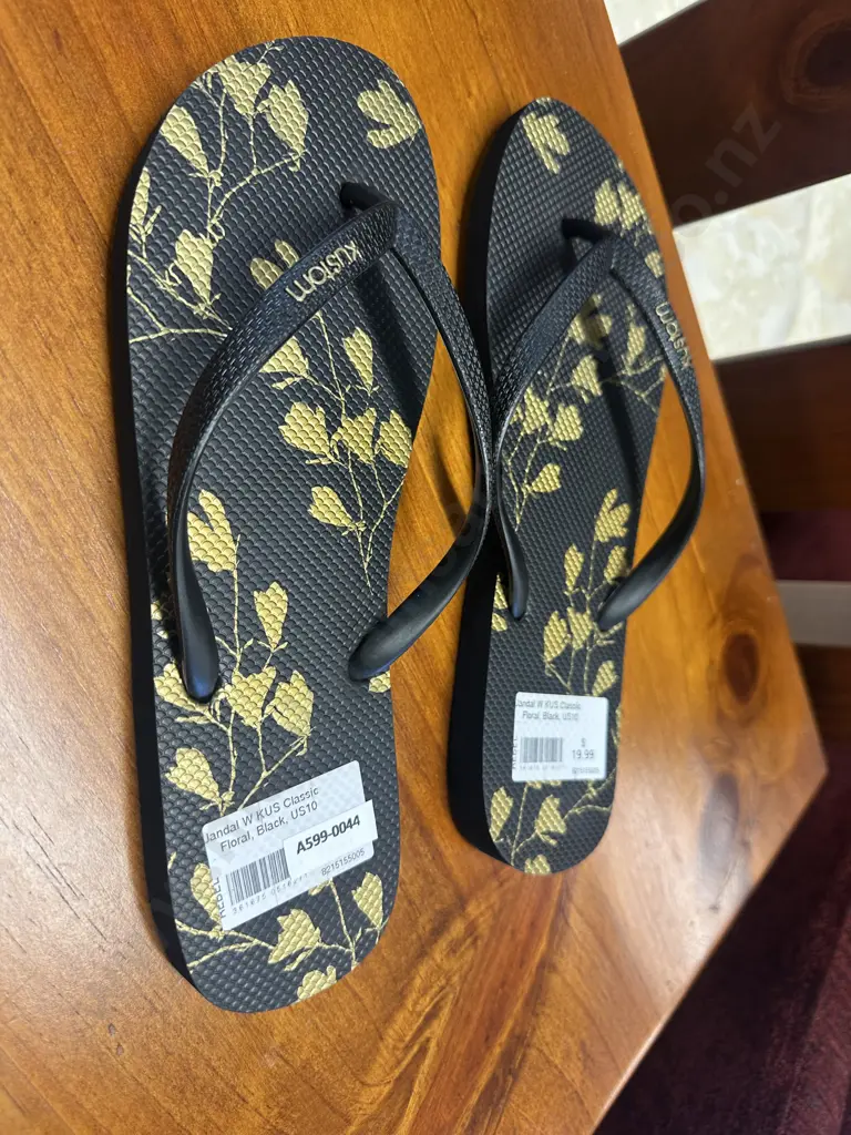 Kustom Brand Jandals Image 1++