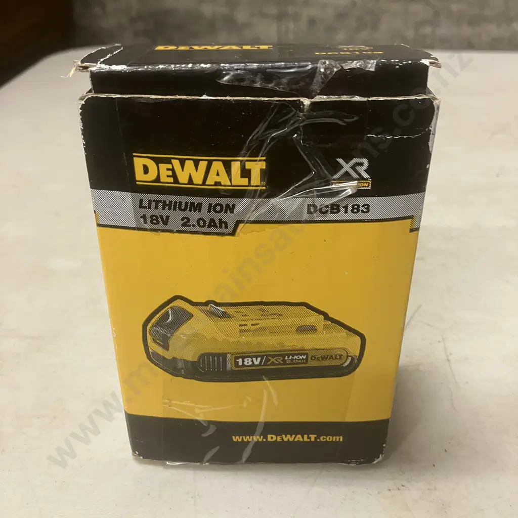 DeWalt DCB183 18V 2.0Ah Battery With Original Box Image 1++