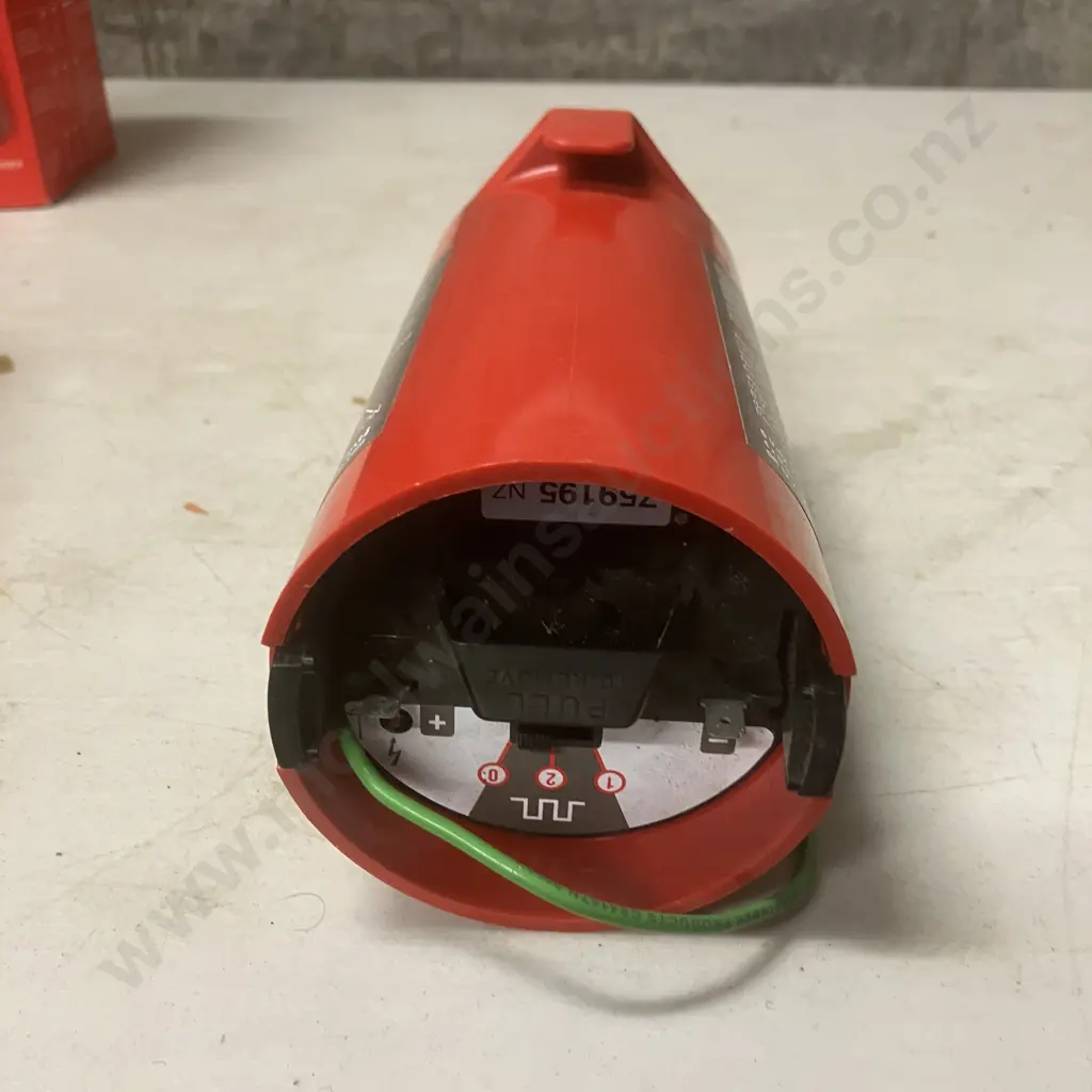 Speedrite AN90 Battery Operated Energiser & Extras Image 1++