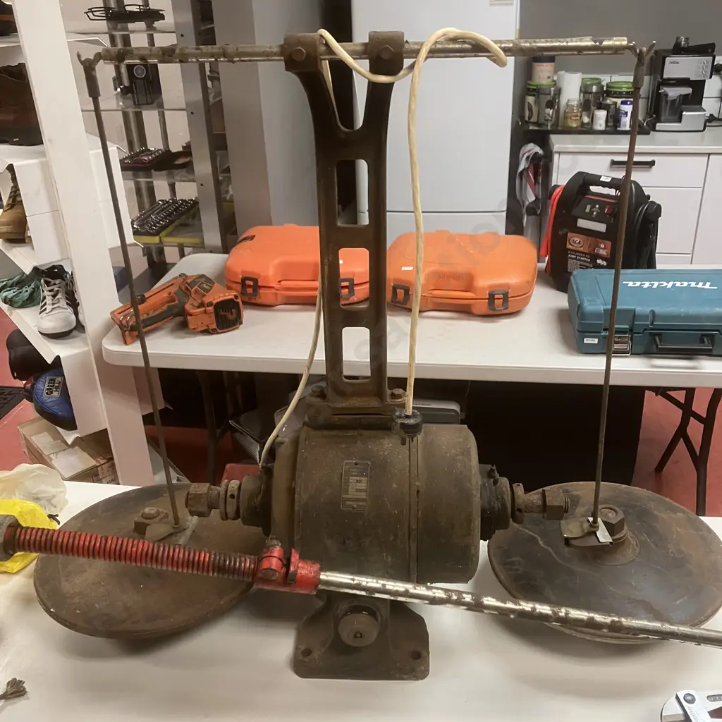 Wolseley Shearing Comb Grinder Image 1++