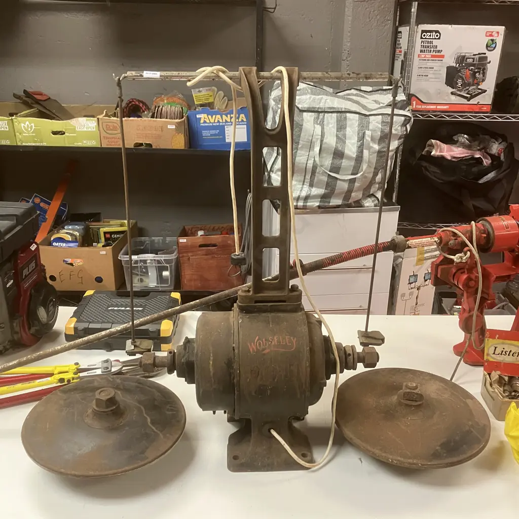 Wolseley Shearing Comb Grinder Image 1++