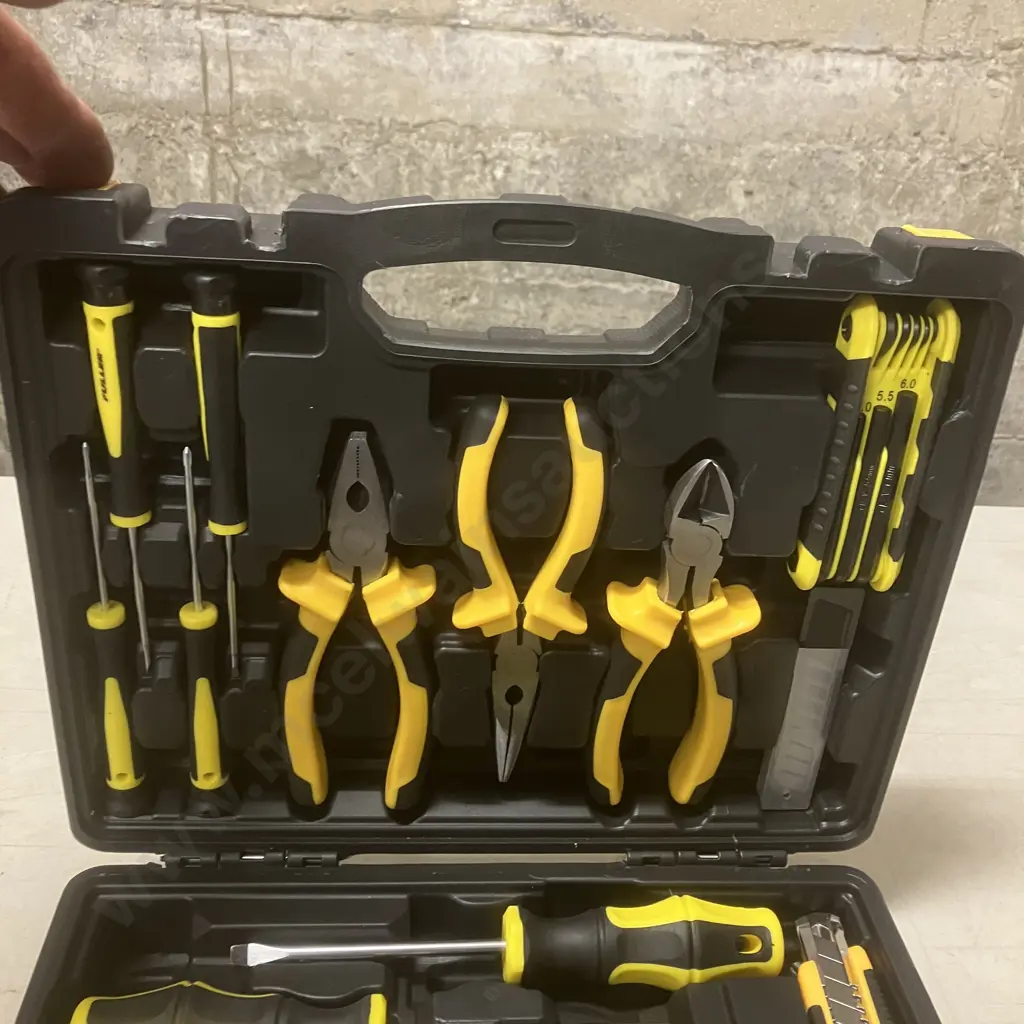 Fuller Tool Set In Carry Case Image 1++