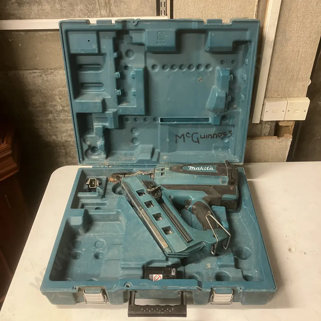 Makita GN900 Gas Framing Nailer With Battery, No Charger, In Case Image 1++