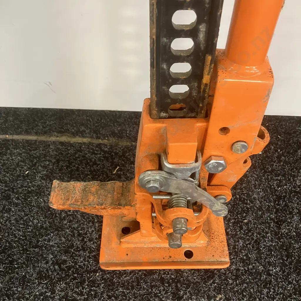 XTM High Lift Jack 1500Kg Image 1++