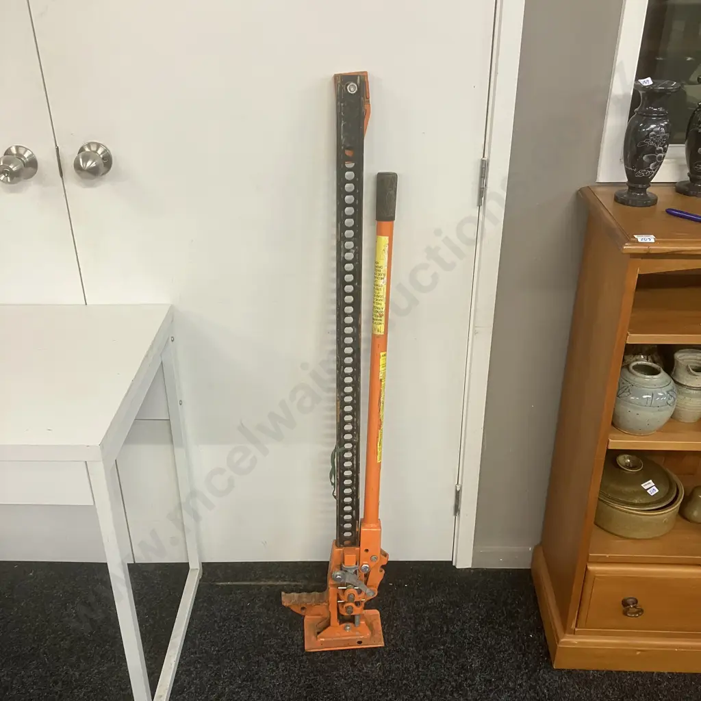 XTM High Lift Jack 1500Kg Image 1++