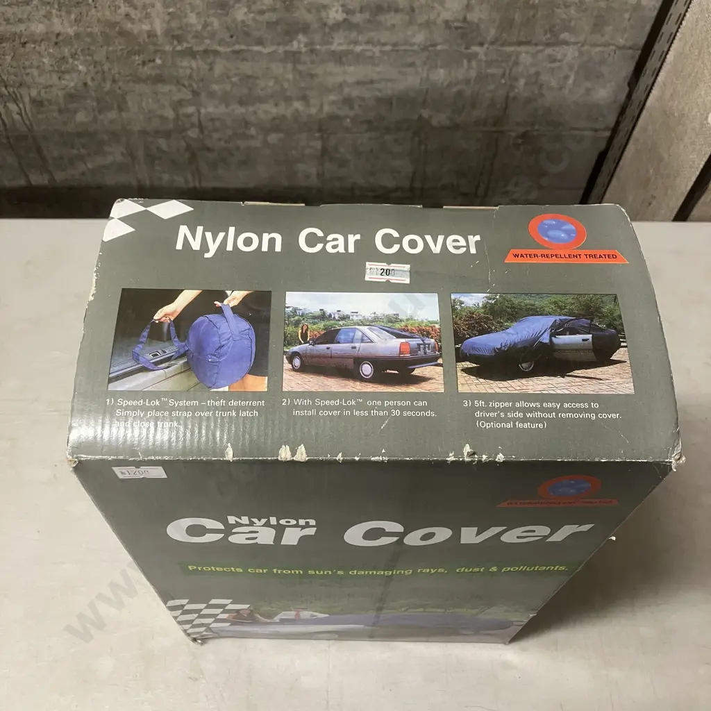 Nylon Car Cover In Original Box, Size XL1 (Cars 15'11" to 17'6") Image 1++