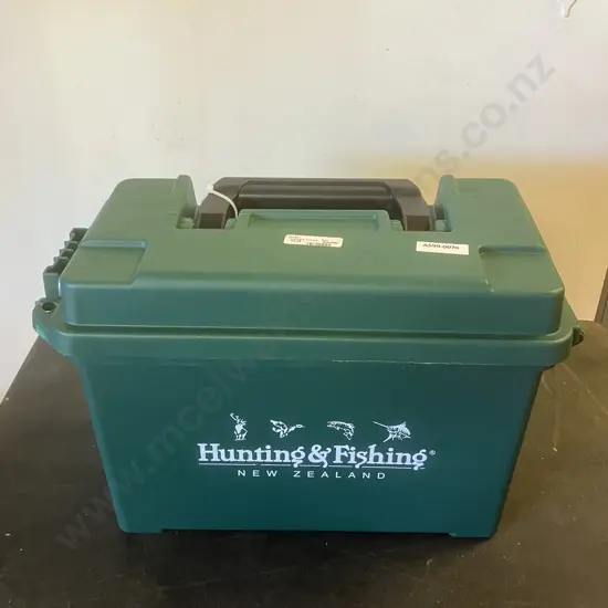 Green Hunting & Fishing Dry Box