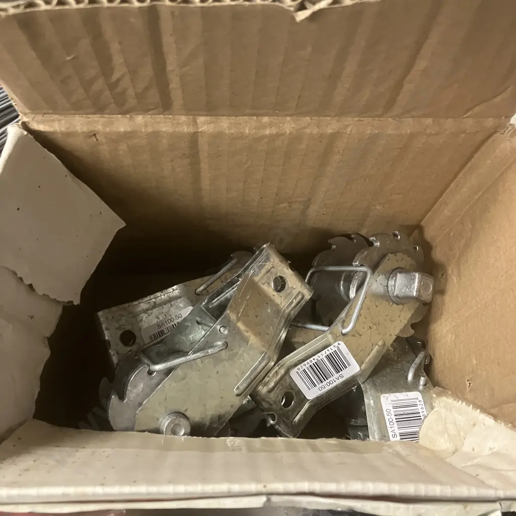 Five Permanent Strainers, Joint Clamps & Electric Fence Wire 2.0 10Kg With a Part Roll Image 1++