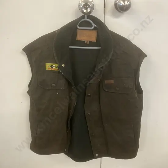 Oilskin Outback Vest Outback Trading Company Size MD