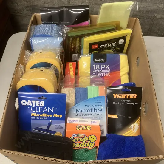 Box Lot Assorted Cleaning, Scrub Daddy, Microfibre Clothes Etc