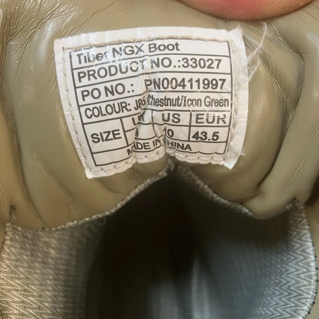 Kathmandu Tiber Waterproof Hiking Boots Chestnut / Icon Green Size UK9 Image 1++