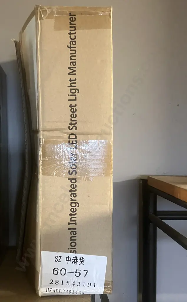 Integrated Solar LED Street Light With Instructions Image 1++