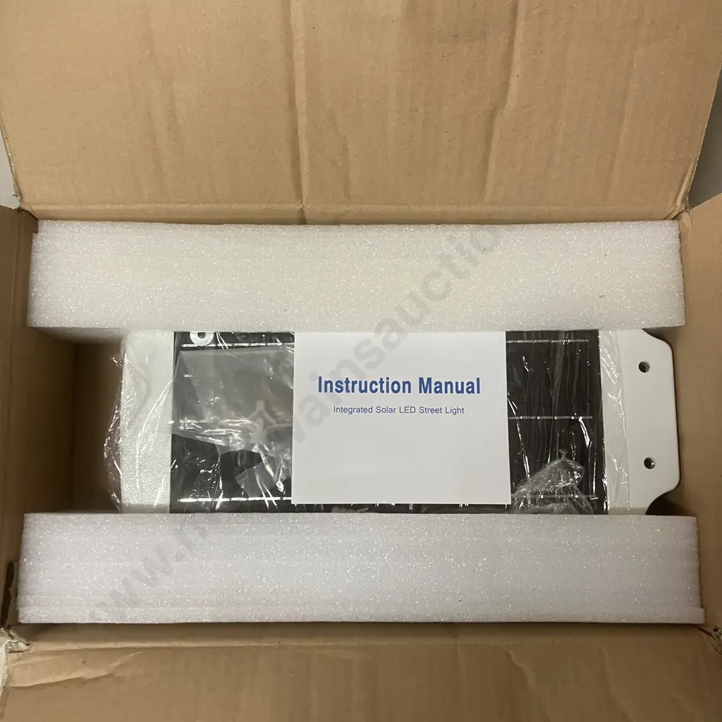 Integrated Solar LED Street Light With Instructions Image 1++