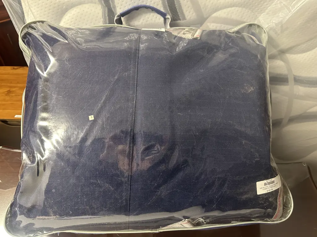 New Weather Beeta Cover Navy/Silver/Red Image 1++