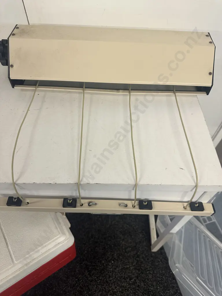 Wall Mounted Extender Clothes Line Image 1++