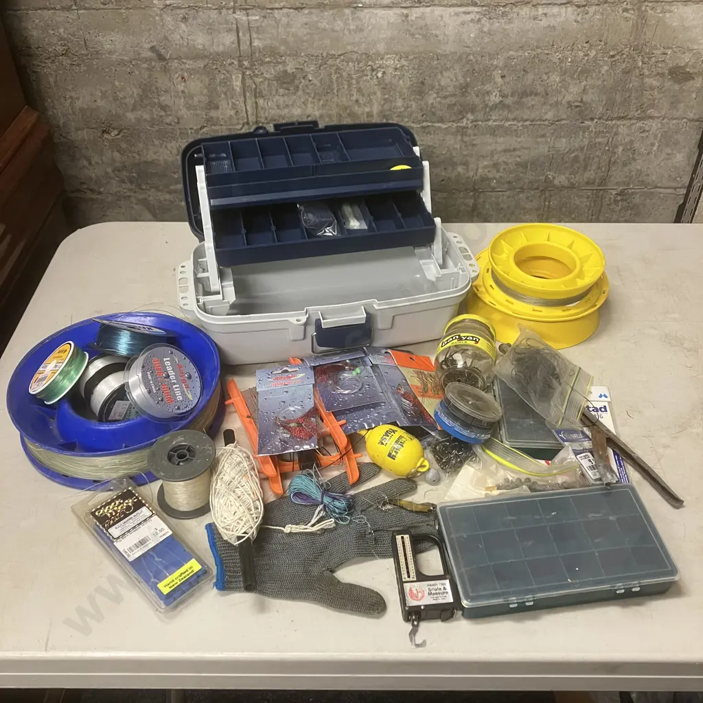 Box - Fishing, Tackle & Tackle Box, Hand Lines Etc Image 1++