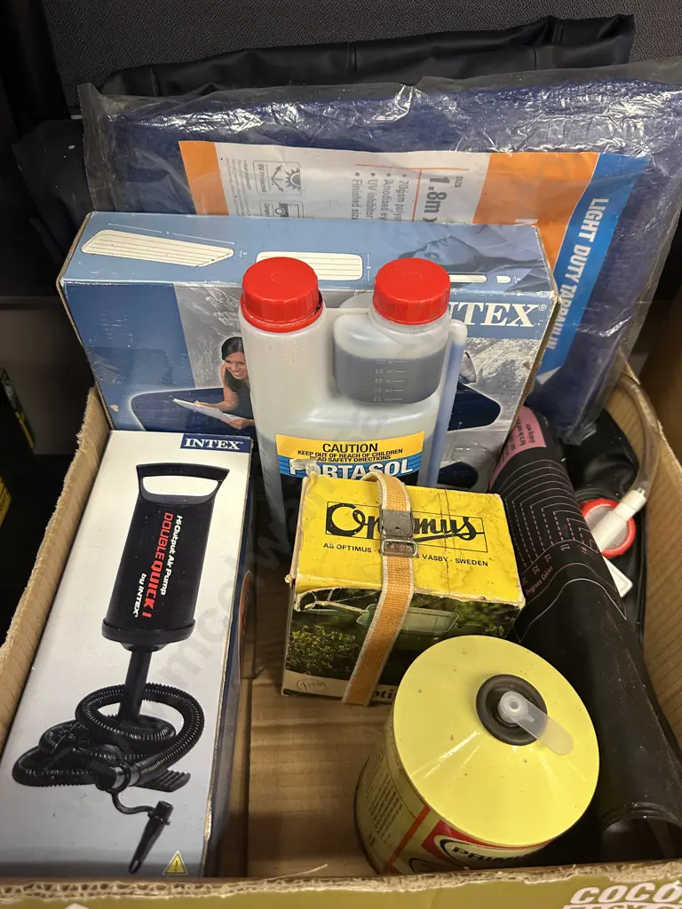 Assorted Camping Sundries Image 1++