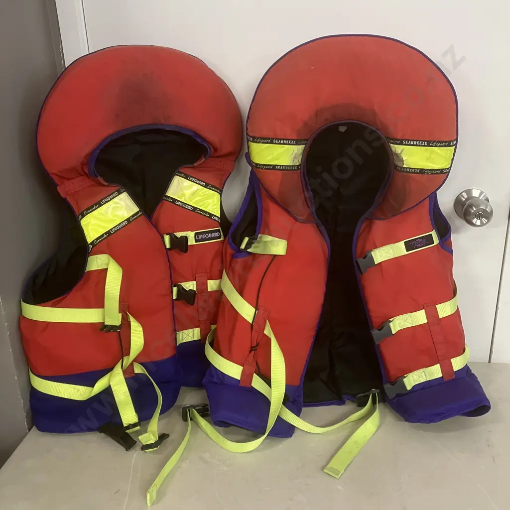Adults Sheltered Waters Lifejackets - Commander Style Size M & Lifeguard Style Size XXL Image 1++