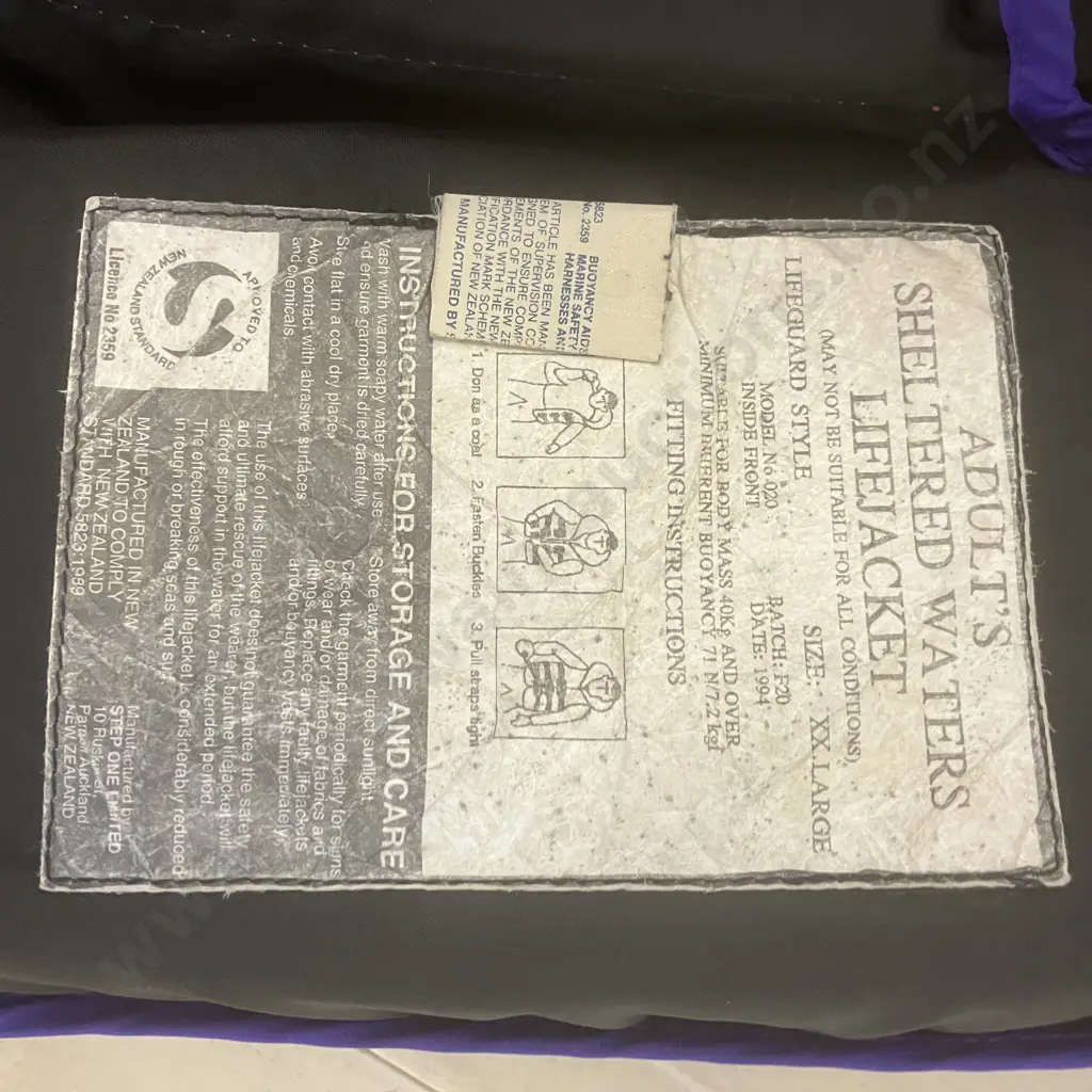 Adults Sheltered Waters Lifejackets - Commander Style Size M & Lifeguard Style Size XXL Image 1++