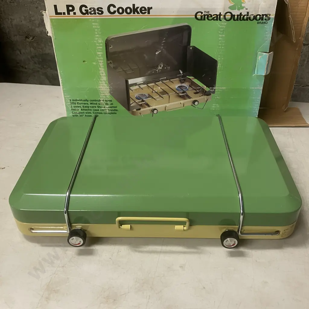 Retro The Great Outdoors Brand Two Burner L.P.Gas Cooker Model 1074, Unused Image 1++