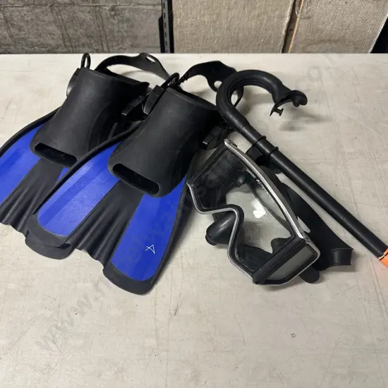 Tempered Kinuga WA Glass Googles & Snorkel - Two Toned Flippers UK 10-13