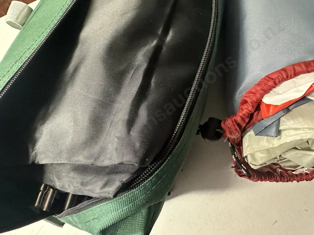 Kathmandu Basecamp Retreat Shelter & Sanjia Green/Black Tent/Shelter Image 1++