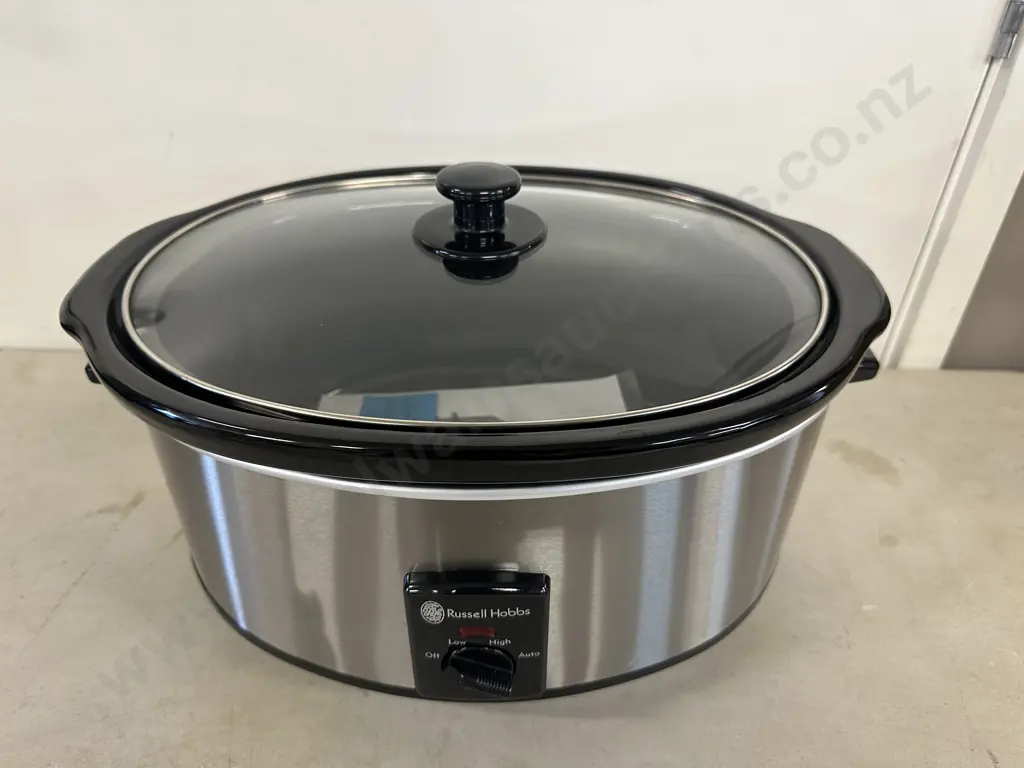 New Russell Hobbs 6 Litre Slow Cooker Model RHSC600 Image 1++