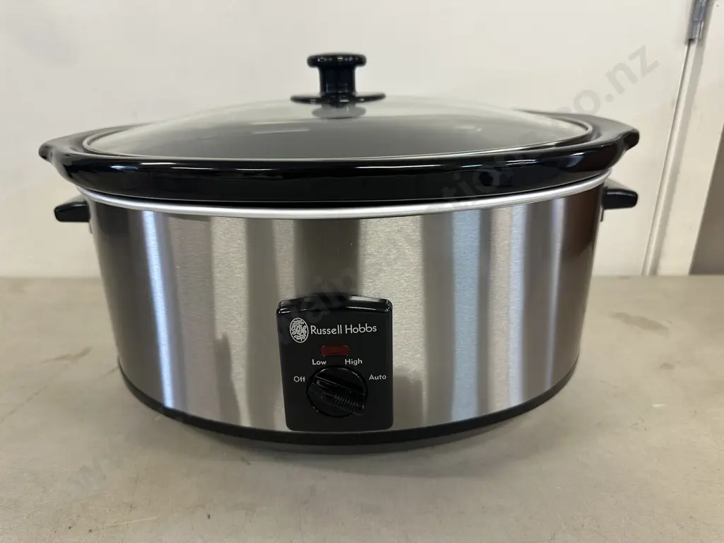 New Russell Hobbs 6 Litre Slow Cooker Model RHSC600 Image 1++