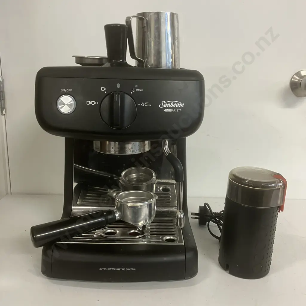 Sunbeam Mini Barista EM4300K With Bodum Grinder Image 1++