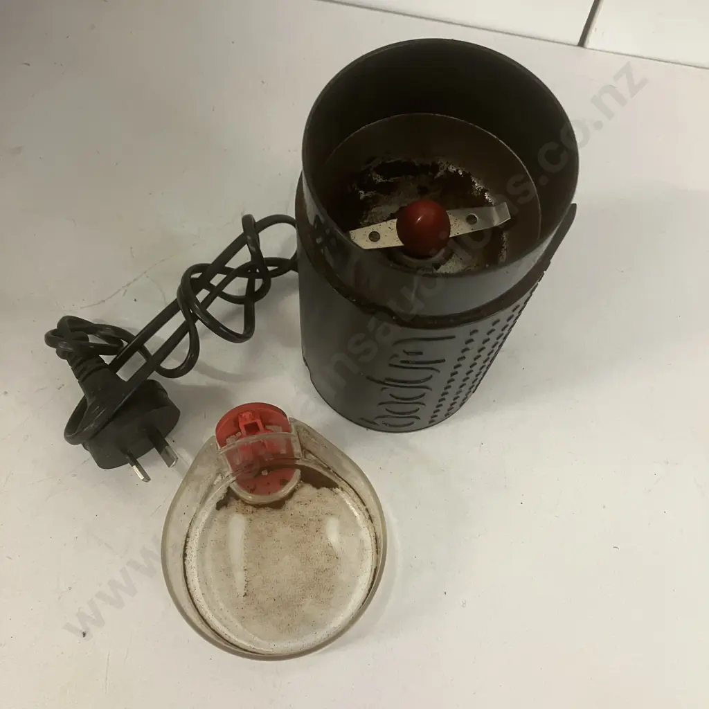 Sunbeam Mini Barista EM4300K With Bodum Grinder Image 1++