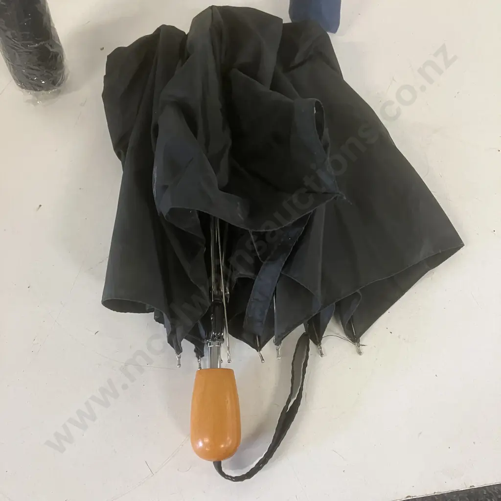 Vintage Wooden Handle Marks & Spencer St Michael Compact Umbrella With 2 Other Compact Umbrellas Image 1++