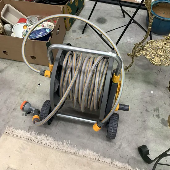 Hozelock 30m Hoze and Cart