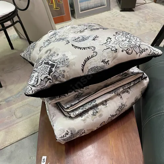 Logan and Mason King Duvet Cover with Pillow Cases and Pillow