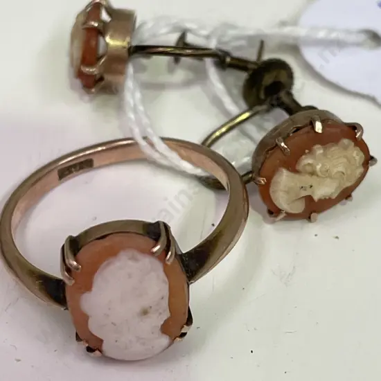 Hallmarked Gold Ring with Cameo setting, with pair of vintage Cameo earrings