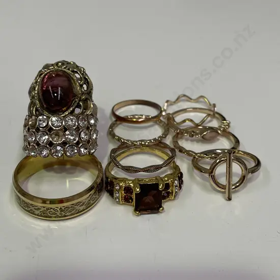 Assorted Jewellery Items