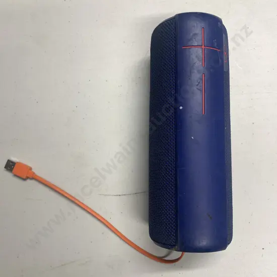 Blue UEBoom Speaker with charging cord