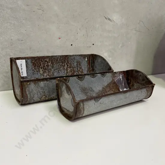 Set Of 2 Rustic Wall Hanging Planter, Oxidised tin. Item Number 5610