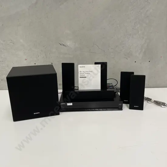 Hometheatre Surround Sound System. Sony Bluray DVD Player with Speakers, Manual and Remote Model HBD-e280