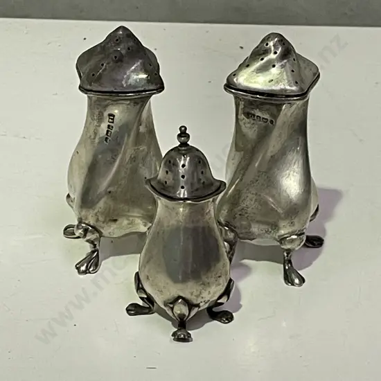 Sterling Silver 4 Footed Salt/Pepper Shakers. Hallmarked T.L., Crown, Lion, R and S.B, Anchor, Lion, Z