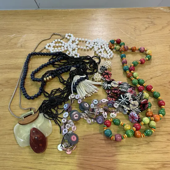 Selection of Costume Jewellery Necklaces etc