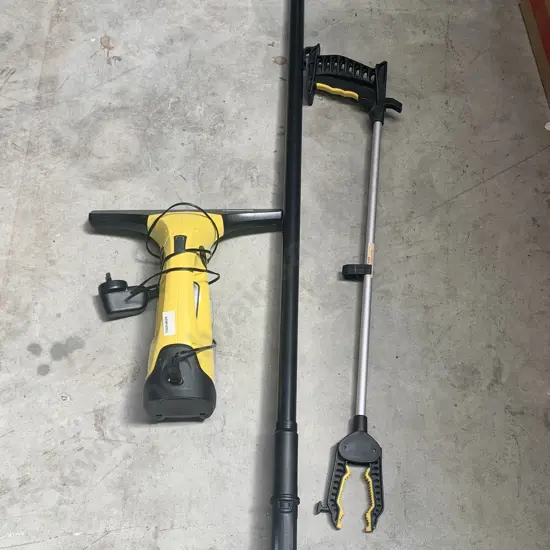 Karcher Window Cleaner with Stick Mop and Grabber Tool