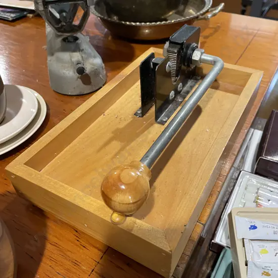 Heavy Duty nut cracker