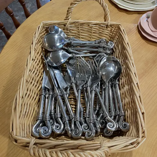 32 Piece quality Koru Design Cutlery