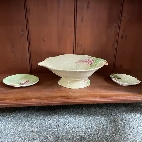 Carltonware Foxglove items. Large footed bowl and two dishes