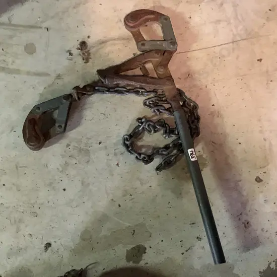 Pair of Hayes Wire Strainers